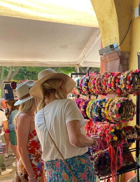 From CDMX: One day tour of colonial San Miguel de Allende - The handicraft market: shopping with a little strategy