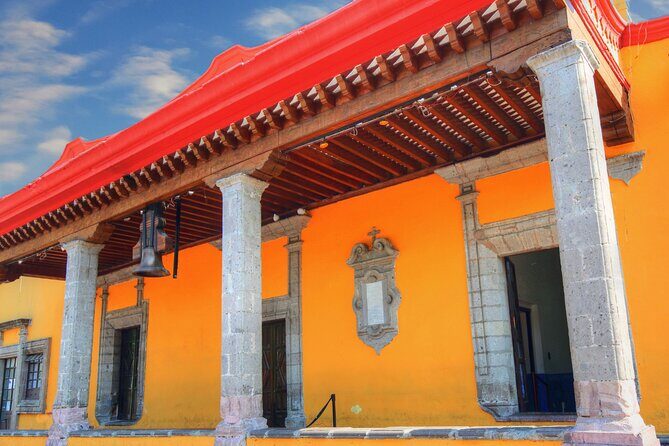 From cdmx: Tour in Coyoacan and Xochimilco all inclusive - Coyoacán cobblestones, churches, and the Frida/Diego story (without museum pressure)