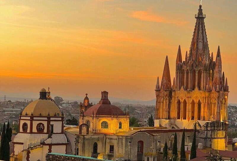 From Guanajuato: Dolores Hidalgo and San Miguel Public Tour - Dolores Hidalgo: Independence Landmarks Plus the José Alfredo Jiménez Stop