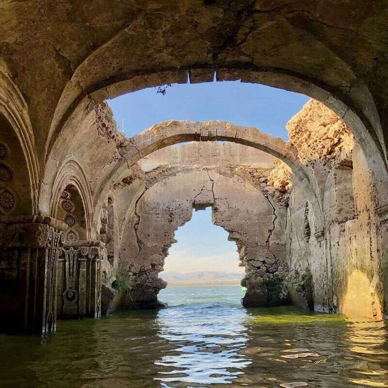From Guanajuato: Presa La Purisima Park Kayak Tour - The dam and church remains: history with an environmental edge