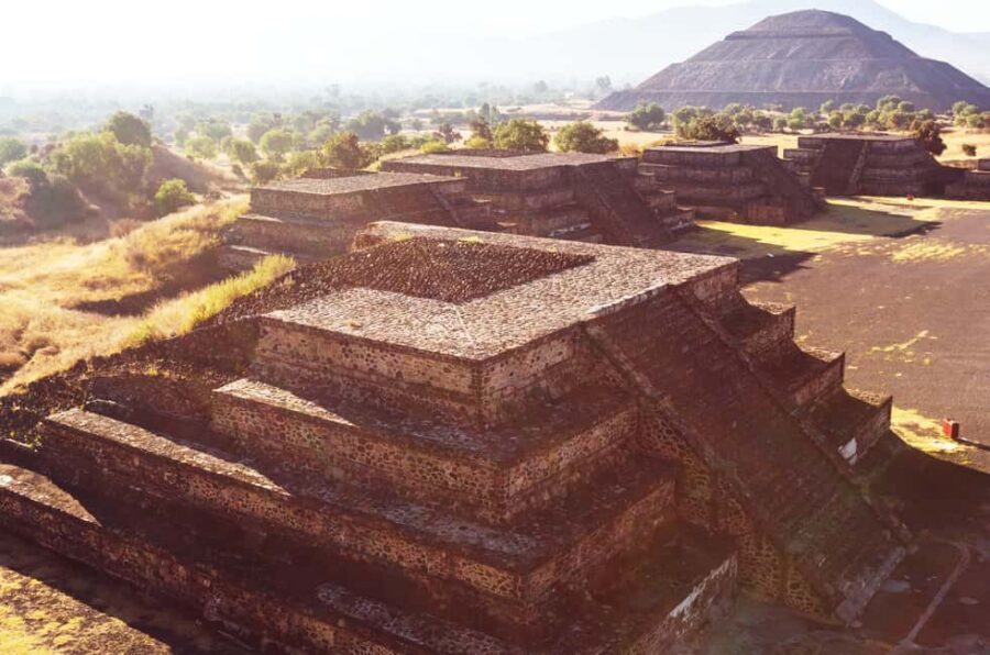 From Mexico City: Expedition with Early Access to Teotihuacan - Lunch and downtime: what that 1-hour break really means
