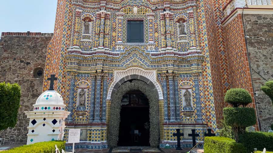From Mexico City: Puebla, Cholula and Tonantzintla Day Trip - Puebla’s Historic Center: Cathedral Grandeur and the Rosary Chapel of Santo Domingo