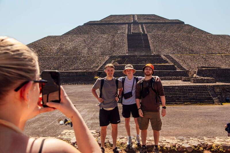 From Mexico City: Teotihuacan Pyramids and Bike Tour - San Juan Teotihuacán / San Martín de las Pirámides: village energy and a cave stop