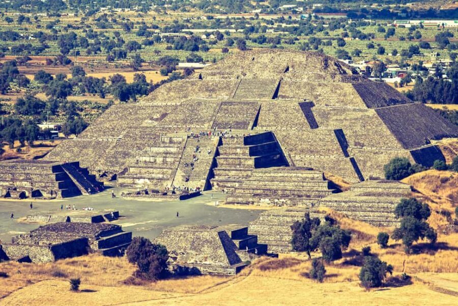From Mexico City: Tour of Teotihuacan and Basilica of Guadalupe - Pickup to pyramids: how this 8–9 hour day really feels