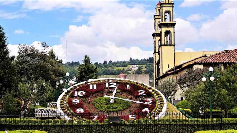 From Puebla: Zacatlan and Chignahuapan Magical Towns - Chignahuapan’s Christmas Energy: Ornaments, Tiles, and Warm Streets