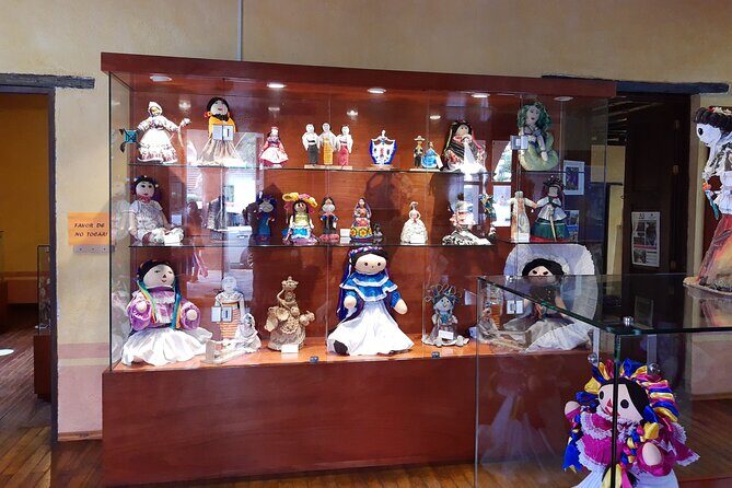 Full Day Tour of 3 amazing magical towns of Queretaro. - Entering Amealco de Bonfíl: dolls, Otomi culture, and a high-altitude square