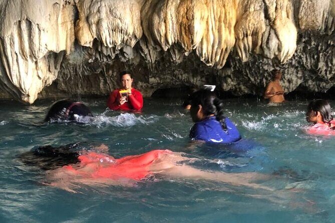 Full-Day Tour to Tolantongo Hot Springs from Ciudad de Mexico - Guides and Small-Group Comfort: Penelope, Josue, Elias, and Francisco
