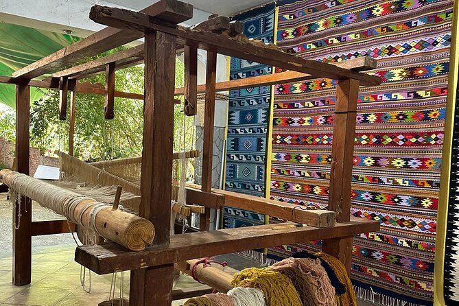 FULL Oaxaca Experience (Small Groups) - Stop 4: Teotitlán del Valle and Gerardo’s Zapotec Wool Workshop