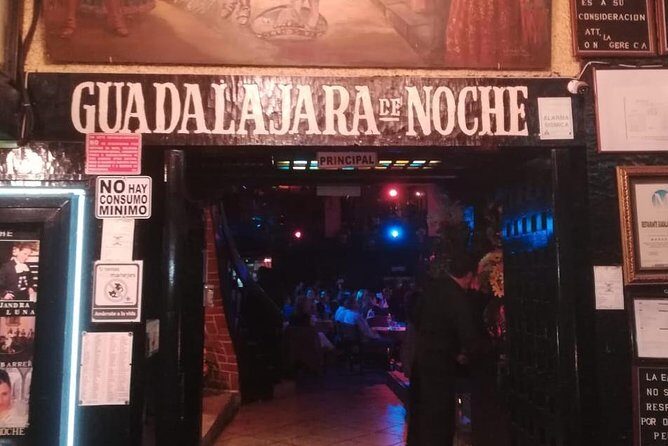 Garibaldi Night Tour - Meetup and pickup: where the tour starts in Tabacalera