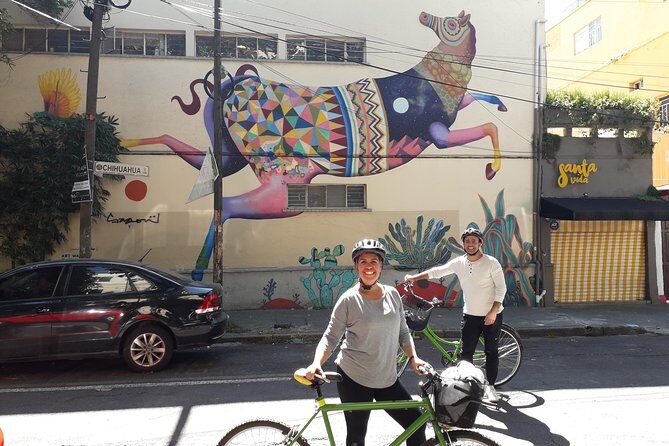 Graffiti & Urban Art Biketour w/ taco stop - Museo del Juguete Antiguo México: art on the outside