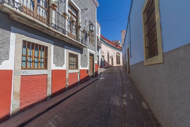 Guanajuato Private Walking Tour - Alhóndiga de Granaditas: the independence battle behind the museum