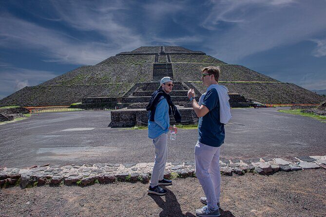 Guided tour in Teotihuacan + breakfast in Cueva + Transportation CDMX - Value check: is $107.53 a smart buy?