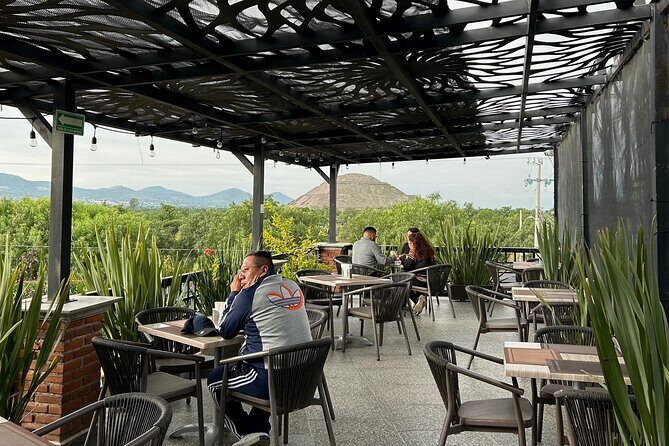 Guided Tour in the Pyramids of Teotihuacan with Breakfast - Price and value: is $100.50 per person worth it?