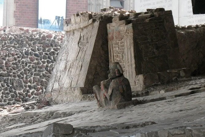 GUIDED TOUR PLUS in RUINS "TEMPLE MAJOR" with OFFICIAL GUIDES - Guide quality: when it really clicks