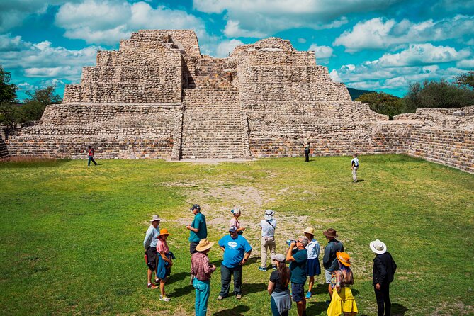 Half-Day Archeological Private Tour in San Miguel De Allende - Group Size and Private Touring: What Changes When It’s Max 5