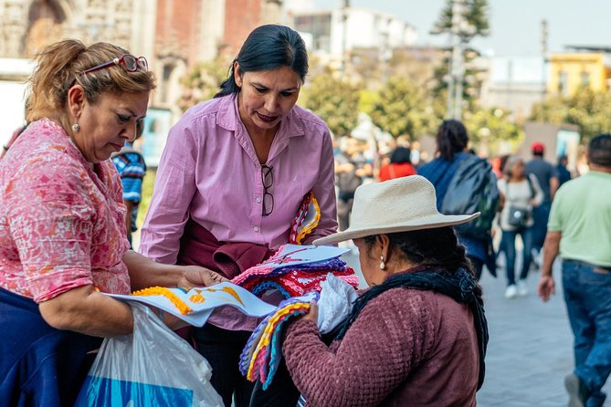 Highlights & Hidden Gems With Locals: Best of Mexico City Private Tour - Those extra stops your guide might add (and how to plan for them)