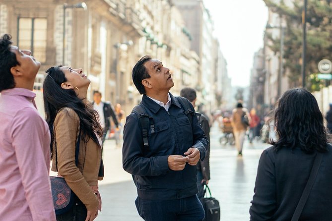 Highlights & Hidden Gems With Locals: Best of Mexico City Private Tour - The food and drink break: a small pause with real payoff