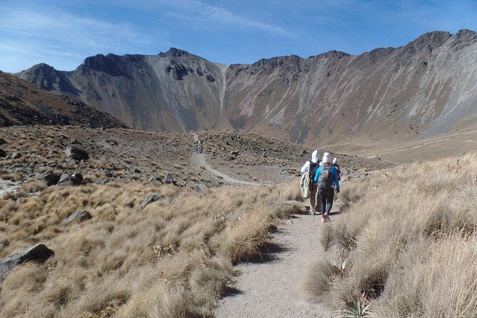 Hike at Nevado de Toluca Volcano - Hiking at 4,000+ meters: fitness, pacing, and altitude sanity