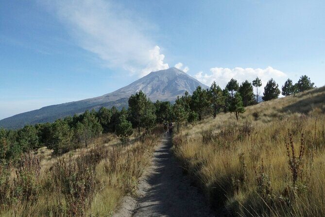 Hiking in Iztaccihuatl Volcano - Volcanic Views on the Way Up: Pico de Orizaba, Malinche, Sierra Negra