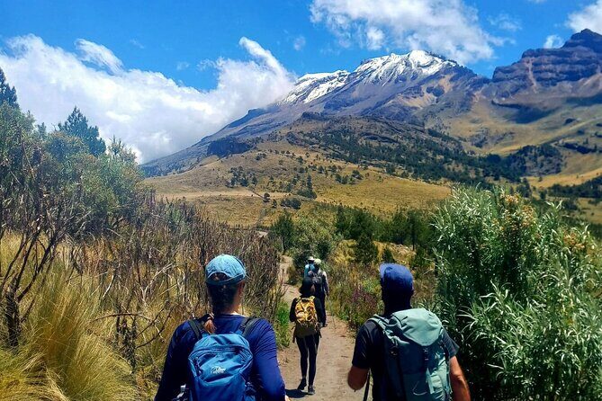 Hiking in Iztaccihuatl Volcano - Stop 1: Popocatépetl Up Close (Fumaroles Included)