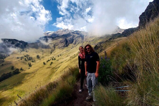 Hiking in Iztaccihuatl Volcano - Included Snacks and Drinks: Small Breaks That Matter at 4,000 m