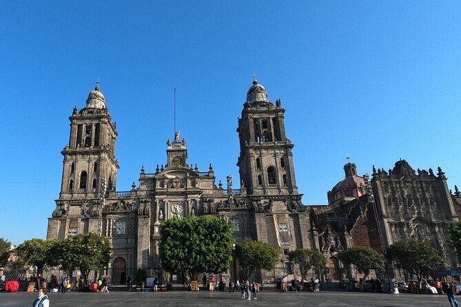Historic Center of Mexico City Private Tour - Metropolitan Cathedral: a short visit with big payoff