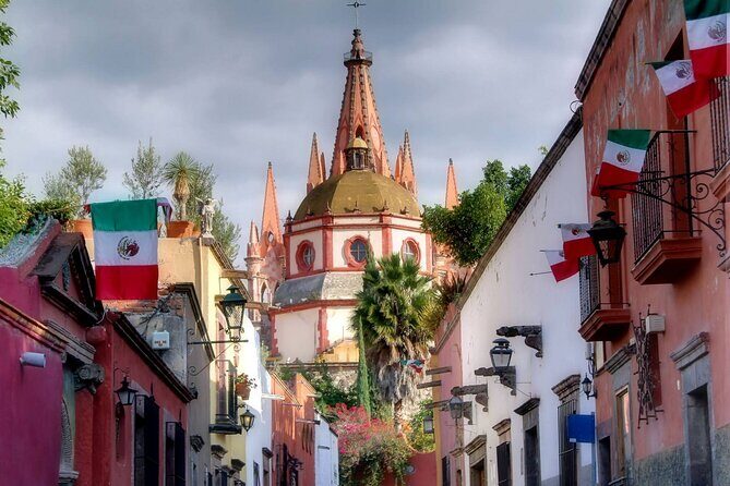 Historical and Cultural Walking Tour of San Miguel de Allende - Ignacio Allende House and the Parroquia finale: local hero to iconic skyline