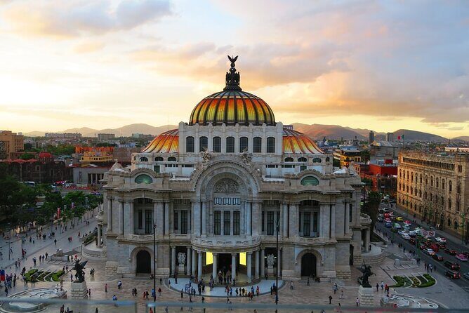 Historical downtown Mexico City & Teotihuacan Pyramids Mezcal tasting - A classic CDMX + Teotihuacan day, planned for real time