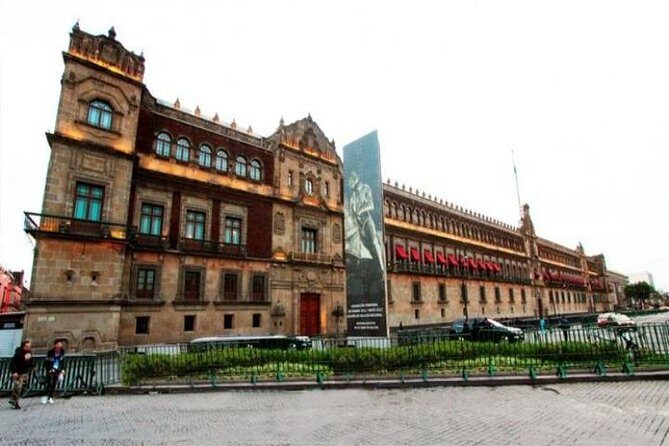 Historical downtown Mexico City & Teotihuacan Pyramids Mezcal tasting - The mezcal or tequila tasting: a small stop with a big payoff