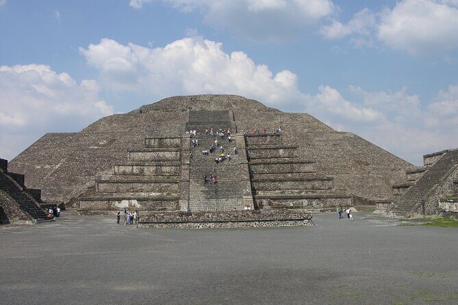 Historical downtown Mexico City & Teotihuacan Pyramids Mezcal tasting - Price and value: what your $83 actually buys