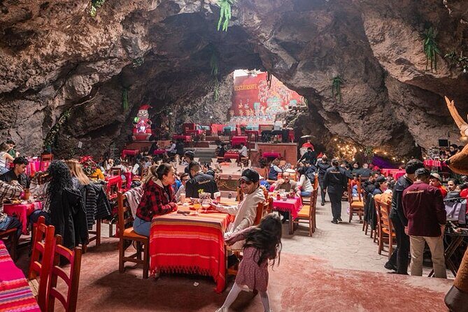 Hot air balloon flight in Teotihuacán + Breakfast in a Cave - Balloon flight over Teotihuacán: the 45 minutes that matter