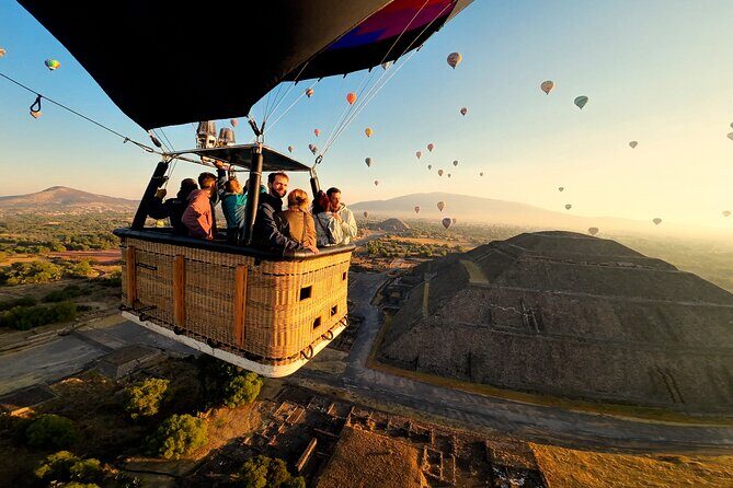 Hot Air Balloon Flight Teotihuacan With Pickup and Breakfast - Key points