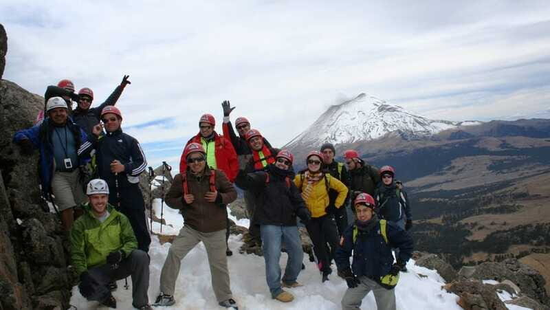 Iztaccihuatl Guided Climb - From Mercado Michoacán Up to Iztaccíhuatl: how the day starts