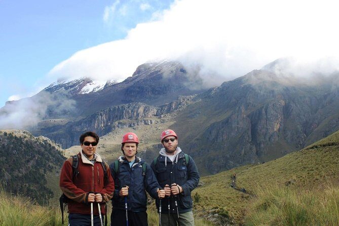 Iztaccihuatl, Refuge of the 100 (4780m) - A High-Altitude Goal: Refuge of the 100 on Iztaccihuatl