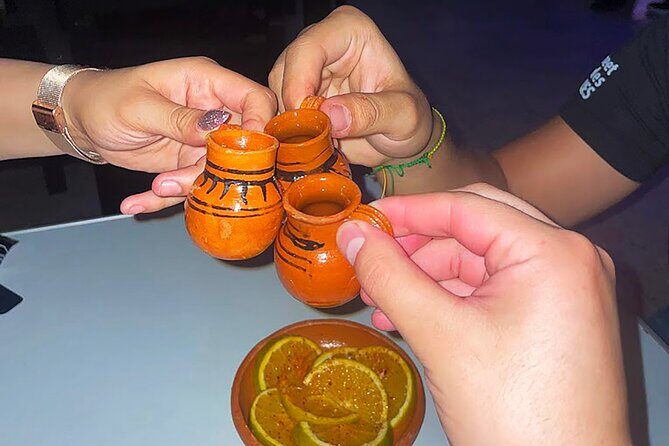 La Roma and Condesa Taco Tour + drinks - Plaza Rio de Janeiro: the witches story and the architecture talk