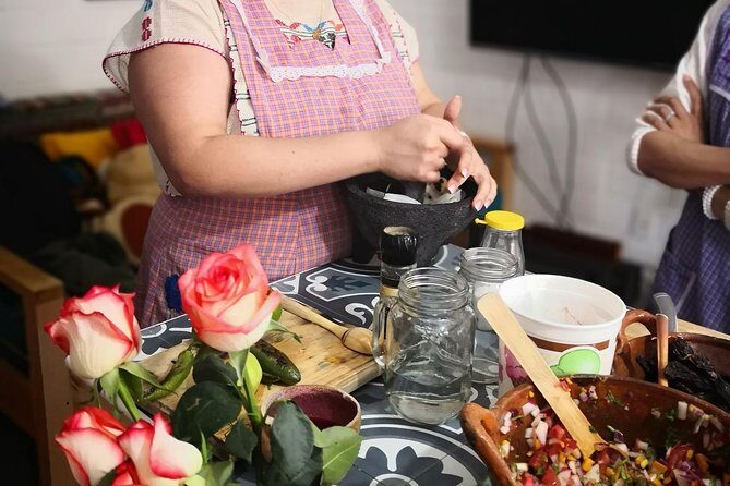 Learn to Cook Mexican Salsas - Tacuba Market: where your salsa actually begins