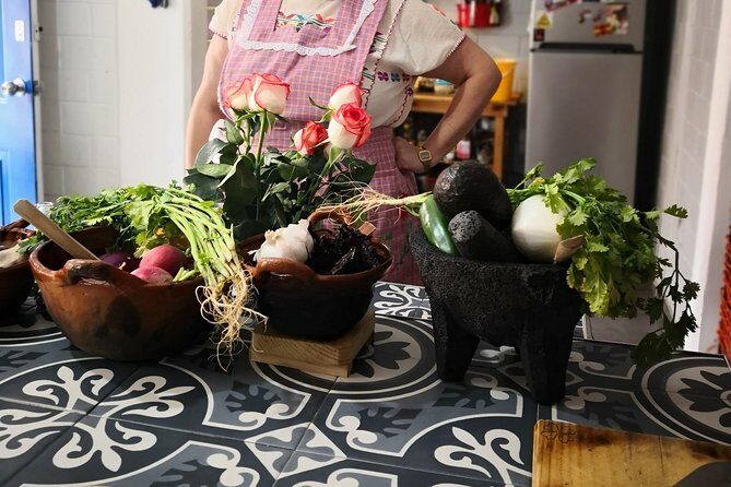 Learn to Cook Mexican Salsas - Food included: totopos, quesadillas, and hibiscus water