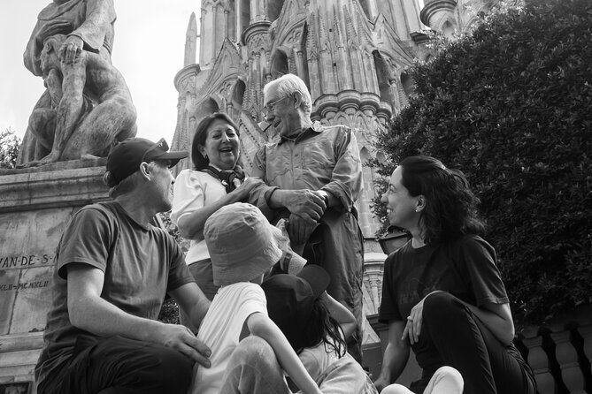 Let's take pictures, let's make art - Parroquia de San Miguel Arcángel: Your Photo Frame in Centro