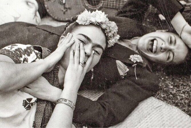 LGBTIQ+ History of Mexico private tour - Stop 5: La Ópera and the Mexican Revolution chapter