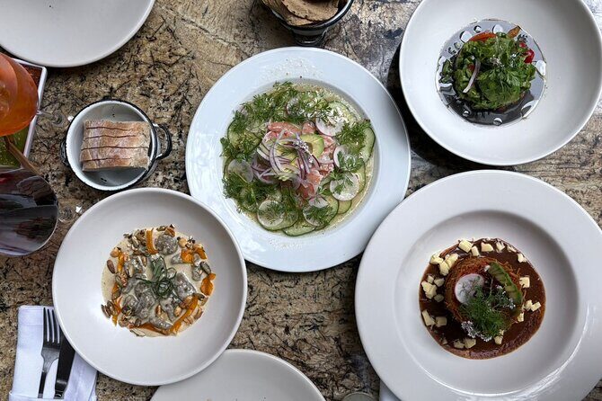 Local Foodie Adventure in Mexico: +10 dishes with Sherpa Tours - Getting ready: meet at Colima 76, then follow the pace