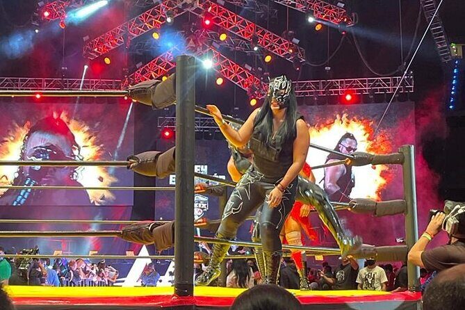 Lucha Libre and Mariachi - Why Lucha Libre and Mariachi Fit Together in Mexico City