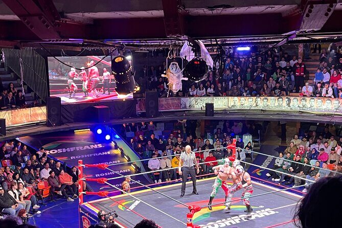 Lucha Libre Saturday Show in Mexico City (SEATS FROM BALCONY) - Key things to know before you go (balcony seats, Arena Coliseo)