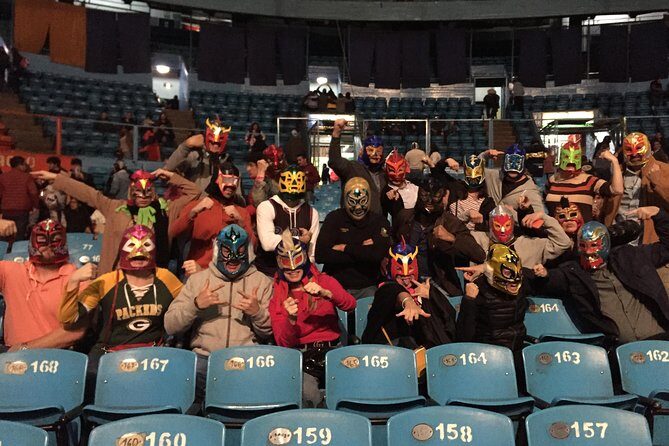 Lucha Libre Tour and Mezcal Tasting in Mexico City - The Walk to Arena México: Comfort, Timing, and Safety
