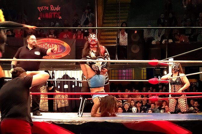 Lucha Libre wrestling show, tacos and beer with artist - Mercado De Artesanías La Ciudadela: tacos, mezcal/tequila/beer, and the rules of the game