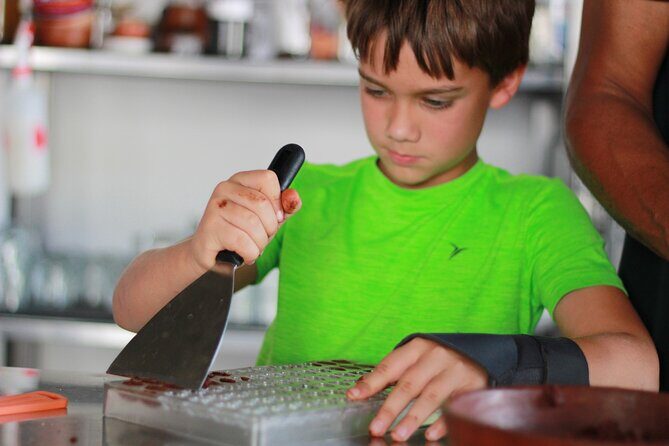 Make Oaxacan-style take-home chocolate - Time, pacing, and group size: why 2.5 hours works