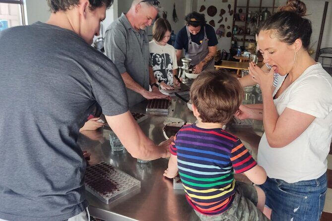 Make Oaxacan-style take-home chocolate - Meet Tomás in Centro and get set up