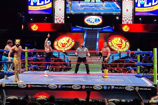 Mexican Wrestling and Gastronomy Show - Gastronomy Time: Lunch Tuesdays/Fridays and Sunday Dinner