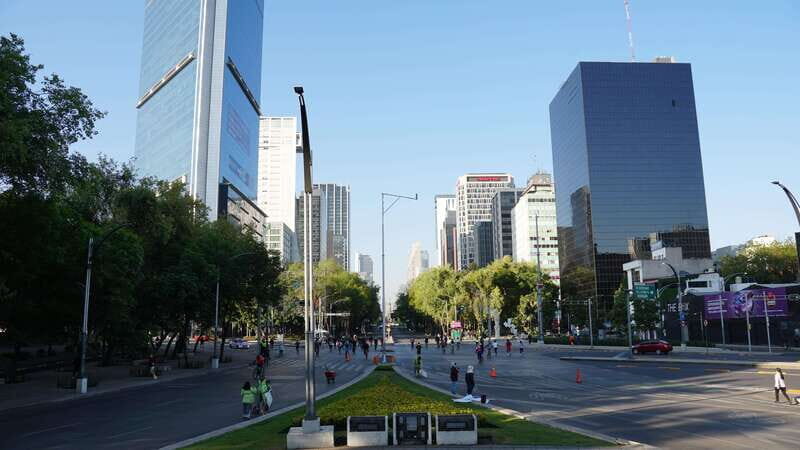 Mexico City: 19 City Highlights Bicycle Tour - Safety, Traffic, and the Sunday Advantage