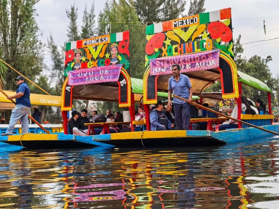 Mexico City: All-Inclusive College Student-Guided Boat Tour - The upbeat guide effect: Ivan and Luis set the tone