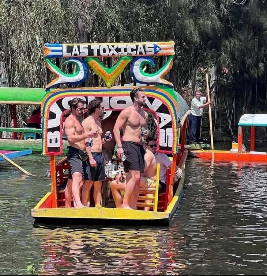 Mexico City: All-Inclusive College Student-Guided Boat Tour - Tacos, pulque, and the chinampa island stop